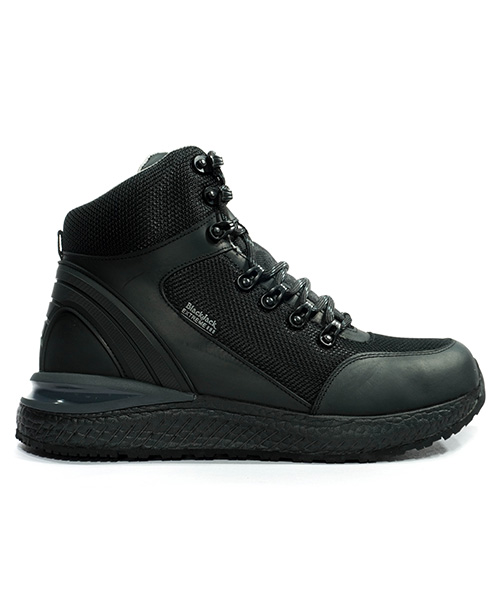 Bota outdoor Munich color negro para hombre