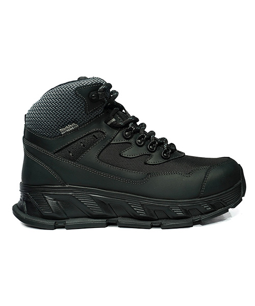 Bota Outdoor Arkano color negro para hombre