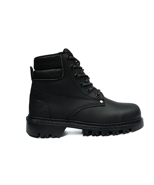 Bota outdoor Tauro w color negro para mujer