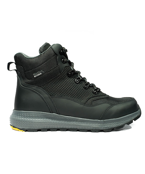 Bota outdoor Tottenham color negro para hombre